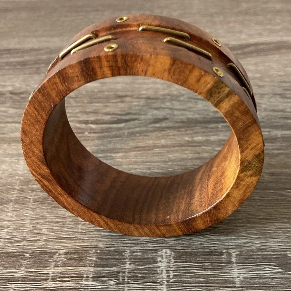 Boho wood bracelet gold wire hippie western coastal cowgirl festival resortwear